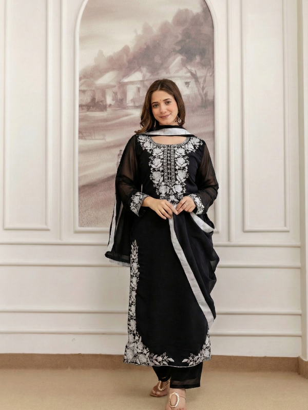 Women's Georgette Embroidered Kurta Pant & Dupatta Set