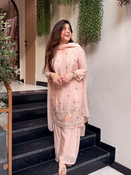 Women’s Crepe Embroidered Kurti With Plain Bottom & Nazmin Dupatta Set