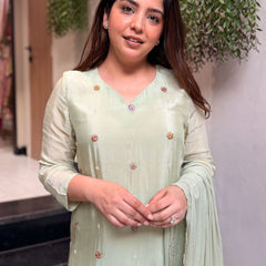 Women’s Crepe Embroidered Kurti With Plain Bottom & Nazmin Dupatta Set