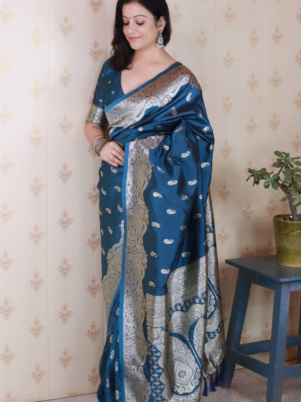 Banarasi Silk Blend Saree with Blouse Piece