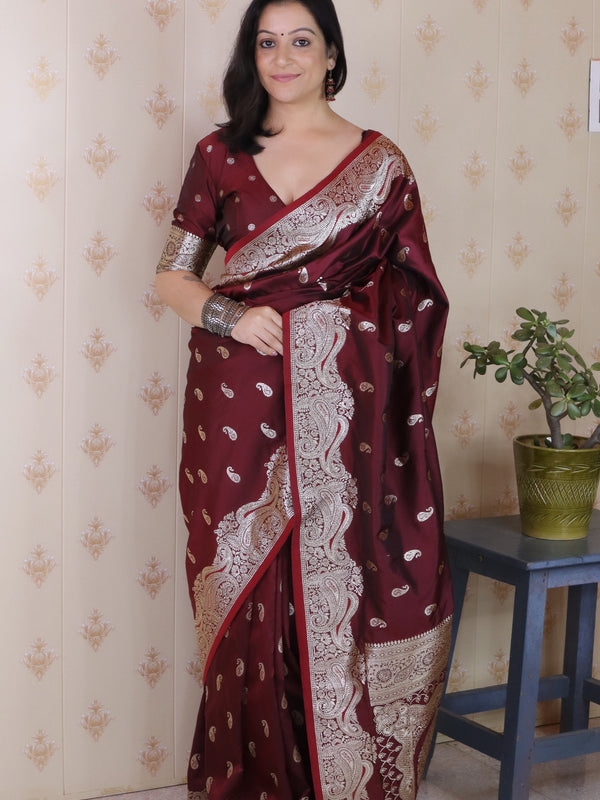 Banarasi Silk Blend Saree with Blouse Piece