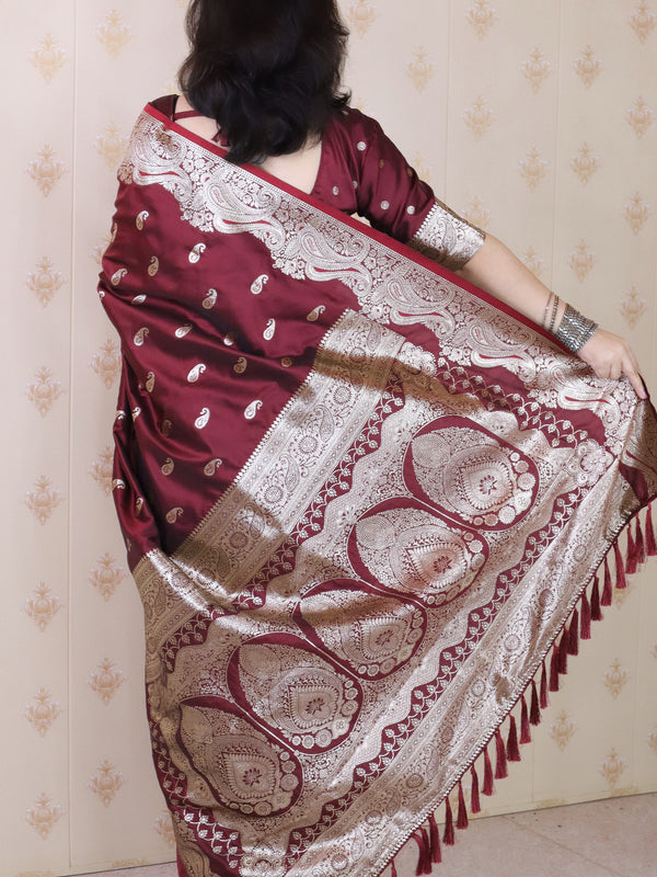 Banarasi Silk Blend Saree with Blouse Piece