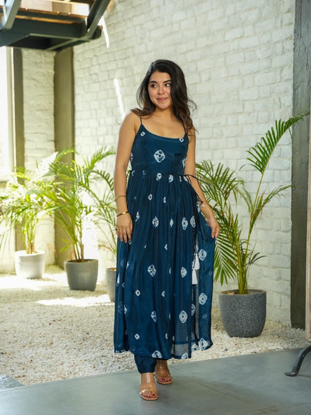 Women's Taby Silk Printed Nyra Cut Kurta Pant Set
