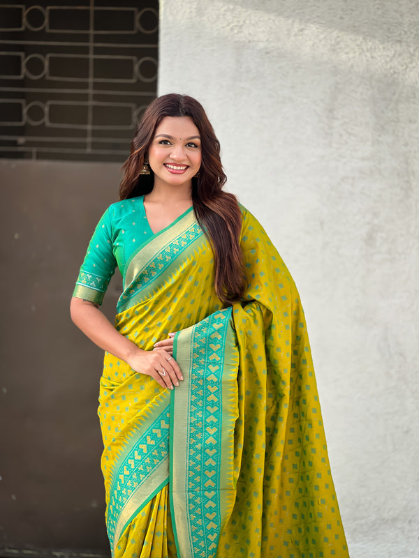 Premium Patola Silk Saree With Meenakari Ikkat Weaving & Brocade Blouse