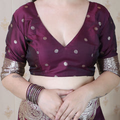 Banarasi Silk Blend Saree with Blouse Piece