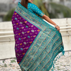 Woven Design Zari Patola Silk Saree With Blouse Piece
