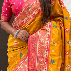 Woven Design Zari Patola Silk Saree With Blouse Piece
