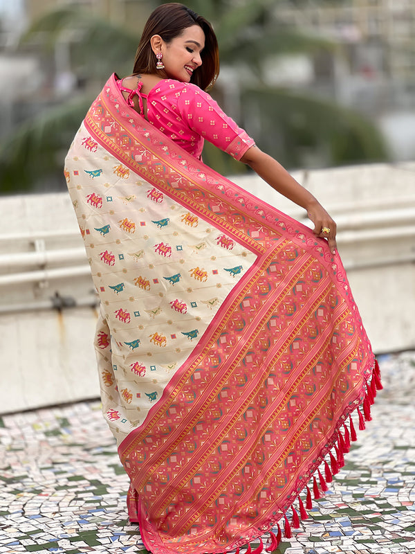 Woven Design Zari Patola Silk Saree With Blouse Piece