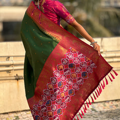 Pure Tissue Kanjivaram Zari Woven Saree With Blouse Piece