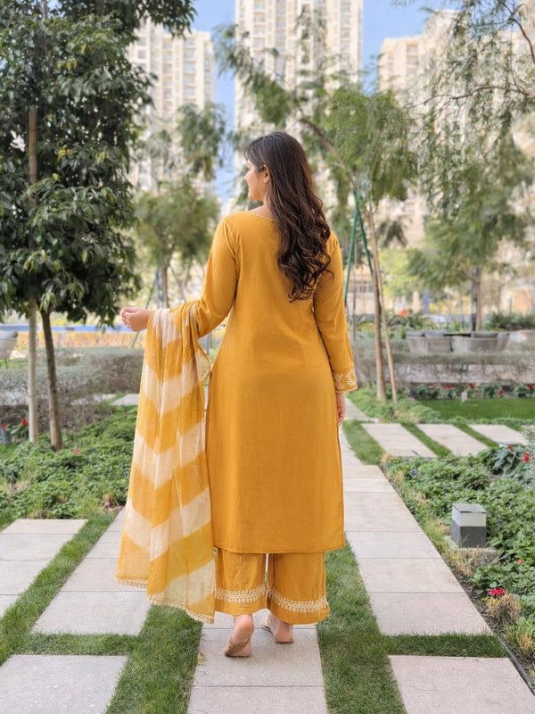 Roman Silk Embroidered Kurta Set with Cota Checks Dupatta
