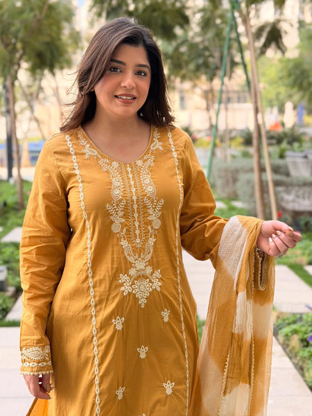 Roman Silk Embroidered Kurta Set with Cota Checks Dupatta