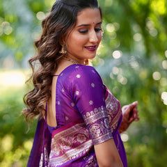 Woven Design Banarasi Silk Blend Saree With Blouse Piece