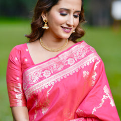 Woven Design Banarasi Silk Blend Saree With Blouse Piece