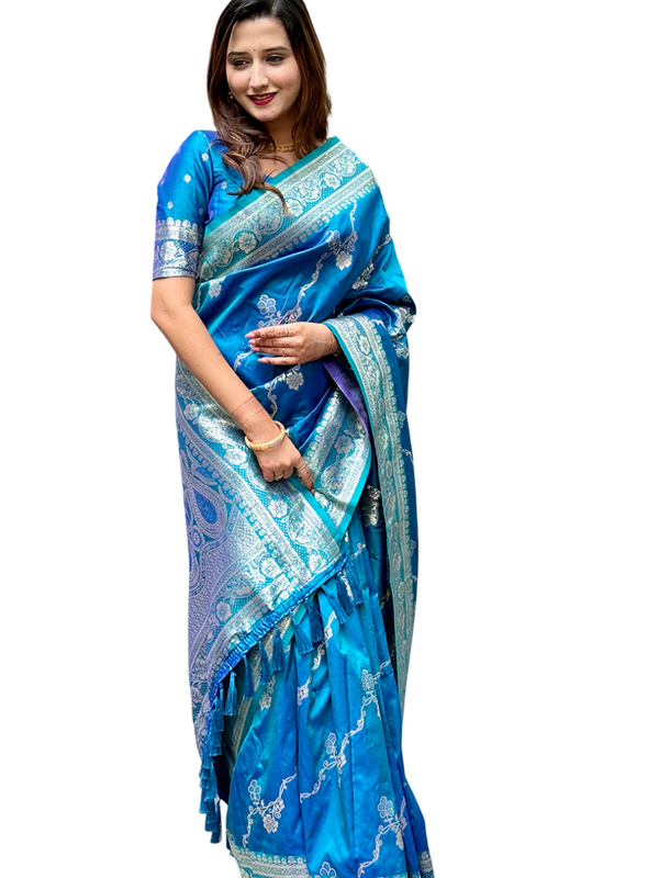 Woven Design Banarasi Silk Blend Saree With Blouse Piece