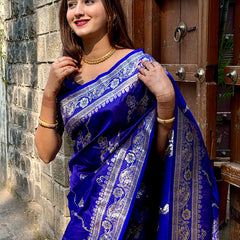 Woven Design Banarasi Silk Blend Saree With Blouse Piece