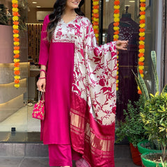 Pure Cotton Kurta Set With Gaji Zcard Print Dupatta