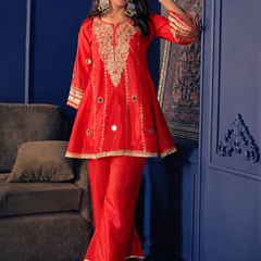 Women's Embroidered Silk Crepe Short Kurta With Pant Set