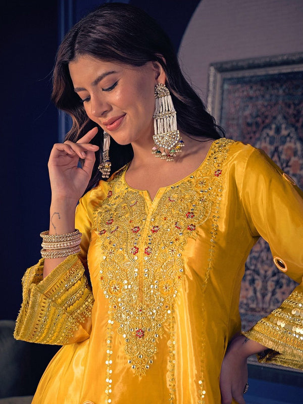 Women's Embroidered Silk Crepe Short Kurta With Pant Set