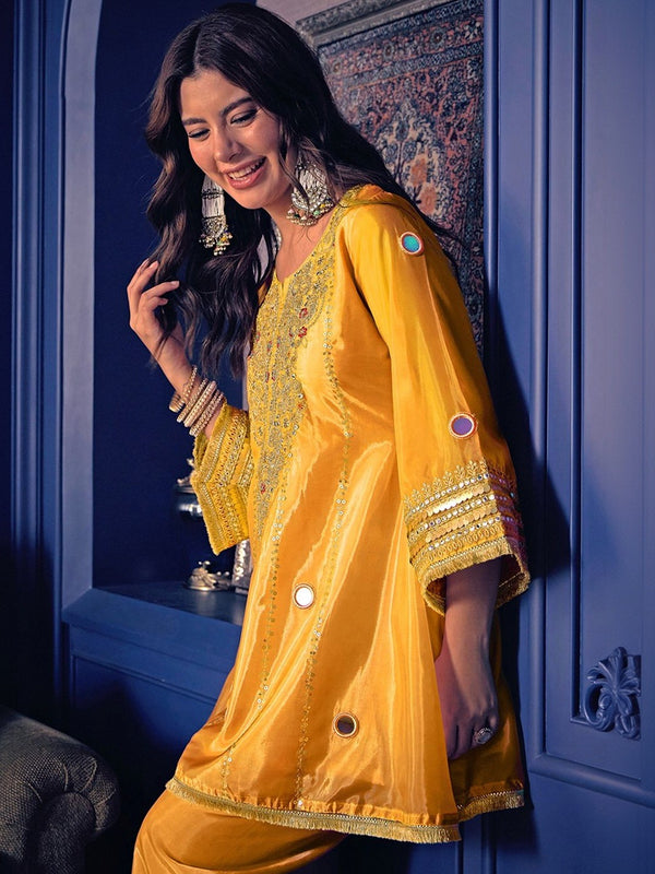 Women's Embroidered Silk Crepe Short Kurta With Pant Set