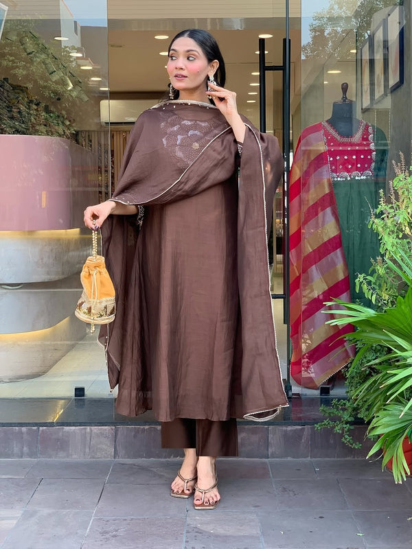 Silk Blend Kurta Set With Chanderi Dupatta