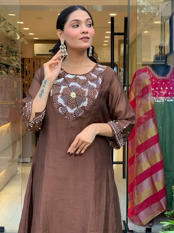 Silk Blend Kurta Set With Chanderi Dupatta