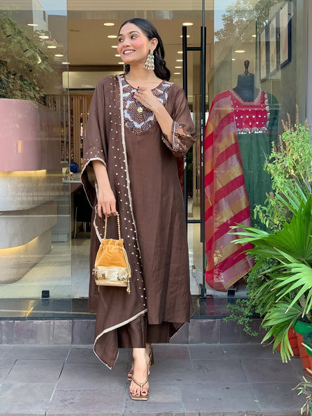 Silk Blend Kurta Set With Chanderi Dupatta