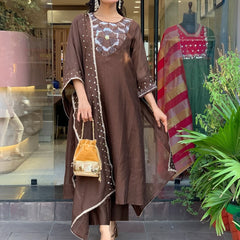 Silk Blend Kurta Set With Chanderi Dupatta