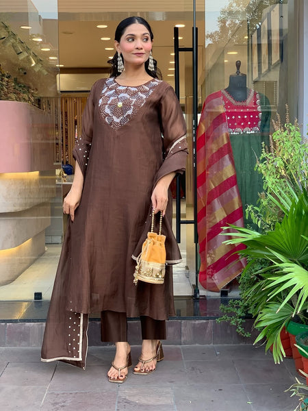 Silk Blend Kurta Set With Chanderi Dupatta