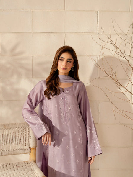 Women's French Crepe Silk Embroidered Straight Kurta Pant Set With Chinnon Dupatta