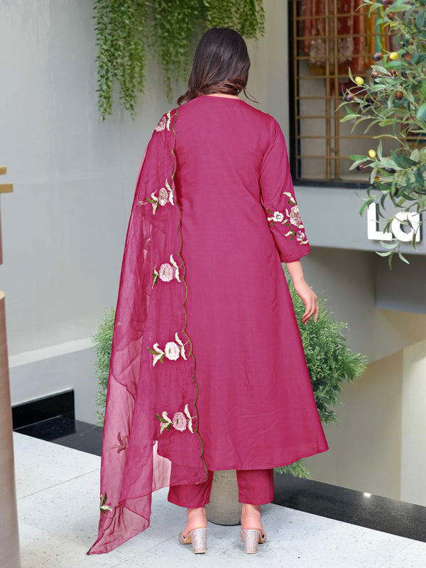 Women's Chanderi Silk Embroidered Kurta Pant Set With Organza Dupatta