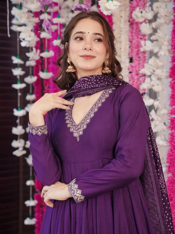 Women's Embroidered Chanderi Silk Kurta With Palazzo & Cotton Dupatta Set