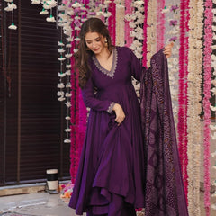 Women's Embroidered Chanderi Silk Kurta With Palazzo & Cotton Dupatta Set
