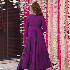 Women's Embroidered Chanderi Silk Kurta With Palazzo & Cotton Dupatta Set