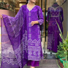 Women’s French Crepe Printed Kurta Set with Gadhwal Bottom & Chinon Dupatta