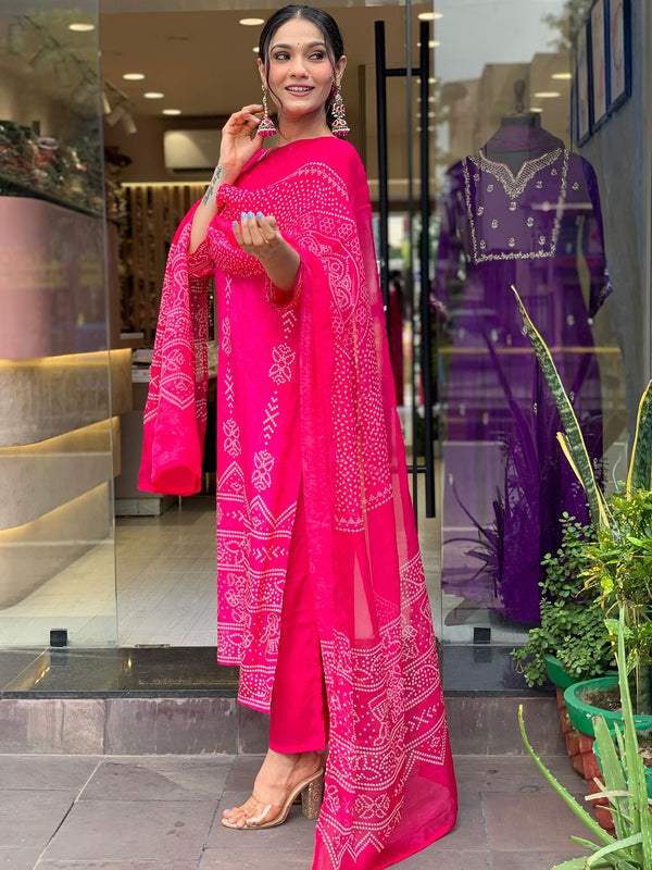 Women’s French Crepe Printed Kurta Set with Gadhwal Bottom & Chinon Dupatta