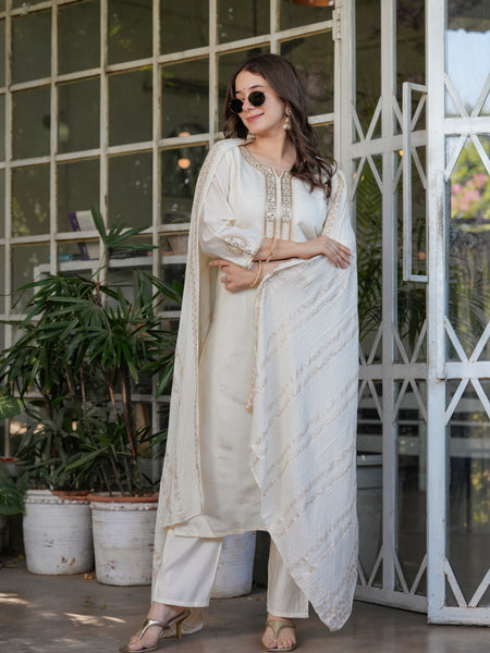 Women’s Viscose Chanderi Embroidered Kurta Set with Jacquard Dupatta