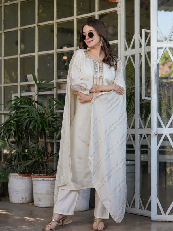 Women’s Viscose Chanderi Embroidered Kurta Set with Jacquard Dupatta