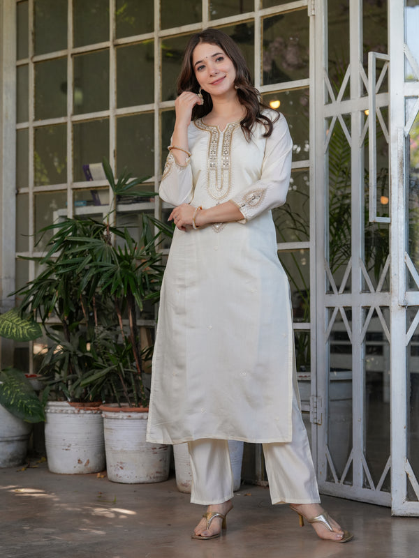 Women’s Viscose Chanderi Embroidered Kurta Set with Jacquard Dupatta
