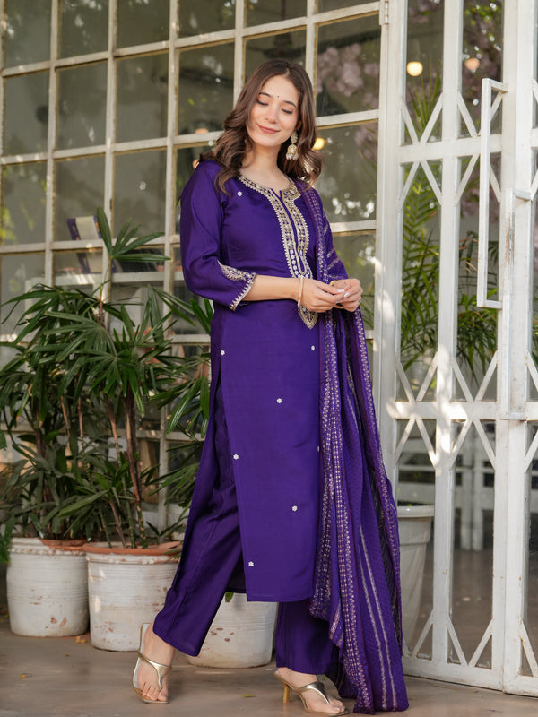 Women’s Viscose Chanderi Embroidered Kurta Set with Jacquard Dupatta
