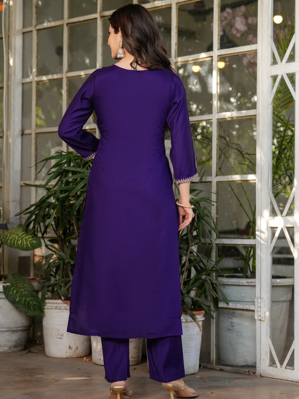 Women’s Viscose Chanderi Embroidered Kurta Set with Jacquard Dupatta