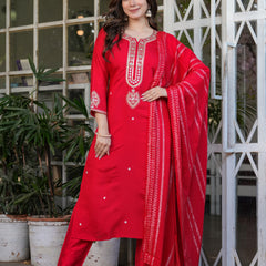 Women’s Viscose Chanderi Embroidered Kurta Set with Jacquard Dupatta