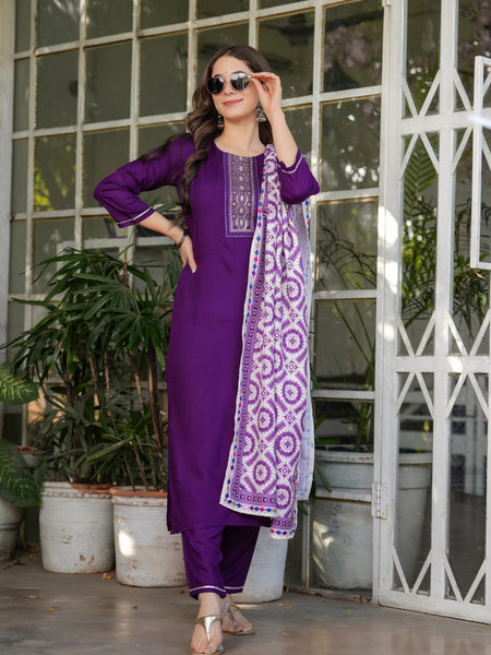Women’s Rayon Embroidered Kurta Set with Muslin Dupatta