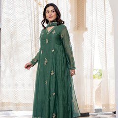 Women’s Chanderi Silk Embroidered Kurta With Silk Bottom & Embroidered Chanderi Dupatta Set