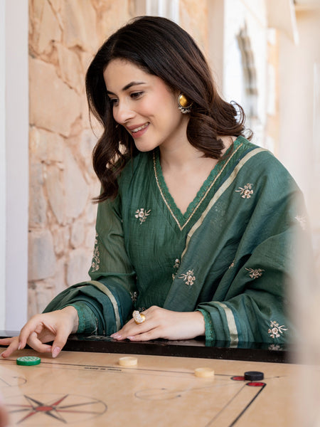 Women’s Chanderi Silk Embroidered Kurta With Silk Bottom & Embroidered Chanderi Dupatta Set