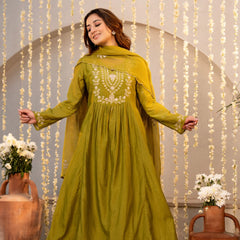 Women's Chanderi Silk Embroidered Kurta with Pant & Dupatta Set