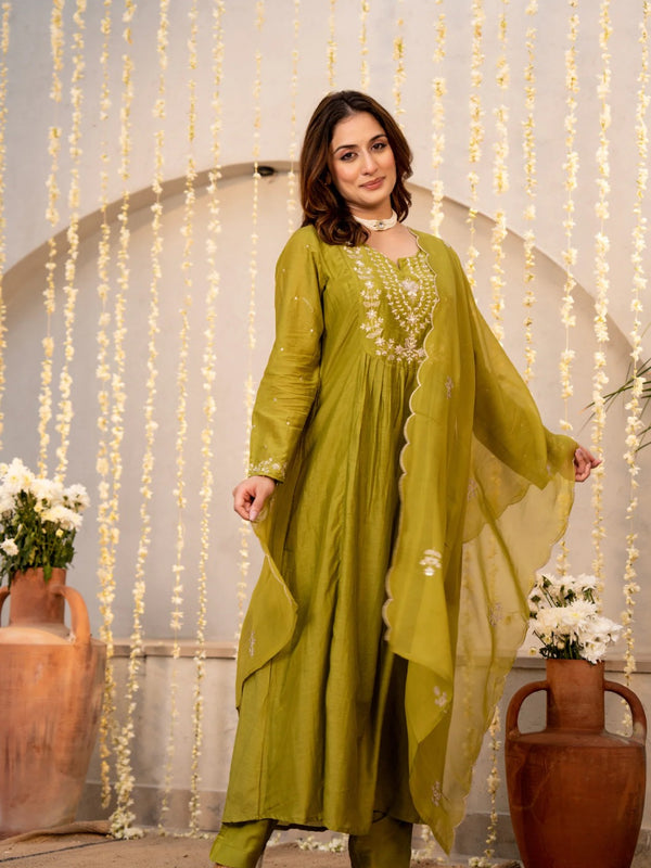 Women's Chanderi Silk Embroidered Kurta with Pant & Dupatta Set