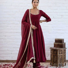 Women's Chanderi Silk Kurta Pant & Silk Blend Dupatta Set
