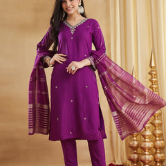 Women's Embroidered Viscose Rayon Kurta With Pant & Chanderi Jacquard Dupatta Set