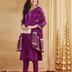 Women's Embroidered Viscose Rayon Kurta With Pant & Chanderi Jacquard Dupatta Set