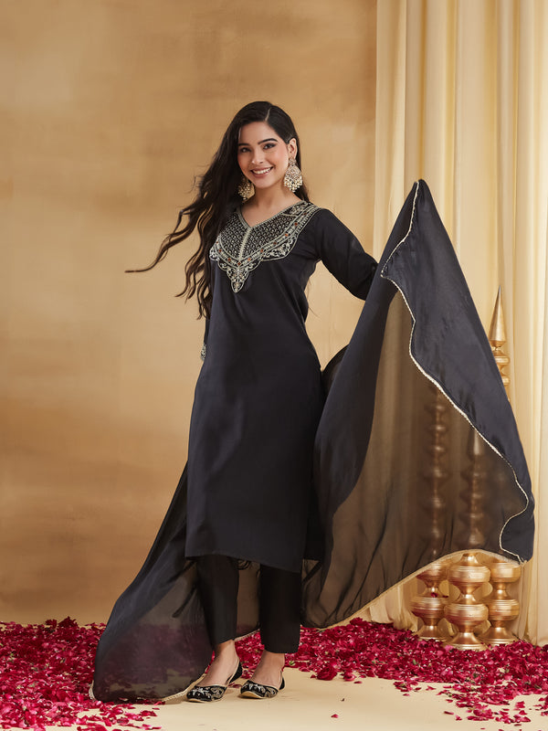 Women's Embroidered Rayon Slub Kurta With Pant & Chinon Dupatta Set